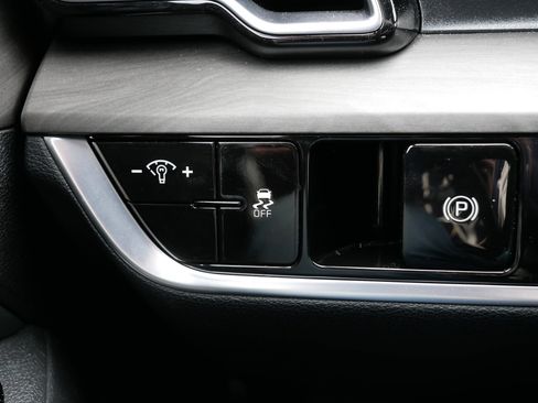 Certified 2025 Kia Sportage X-Line image 26