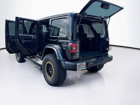 Used 2022 Jeep Wrangler Unlimited Rubicon w/ Xtreme Recon 35" Tire Package AWD/4WD image 43