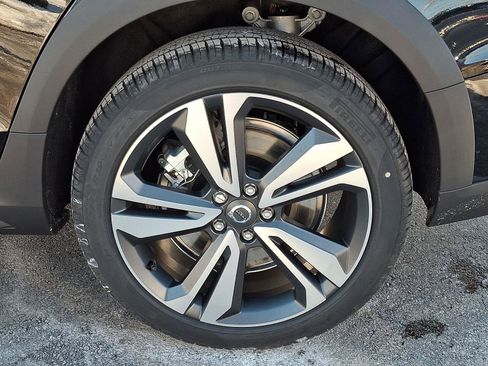 New 2026 Volvo V60 B5 Cross Country Plus w/ Protection Package Premier image 5