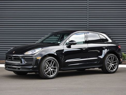 New 2026 Porsche Macan image 1