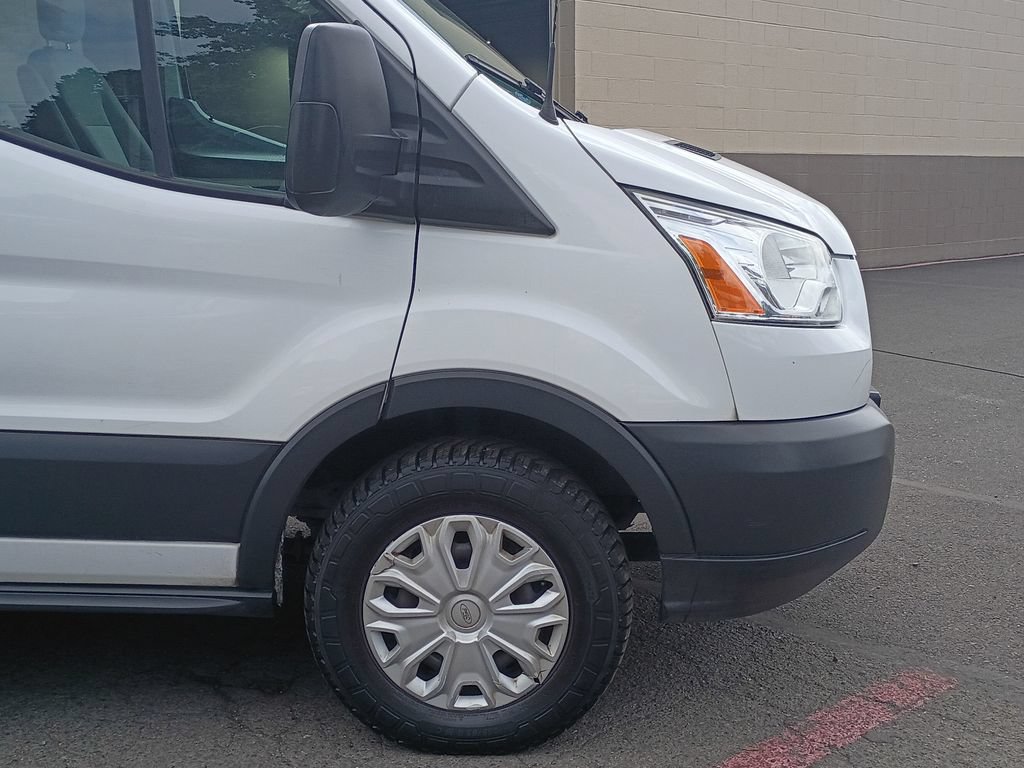 Used 2016 Ford Transit 350 XLT RWD image 2