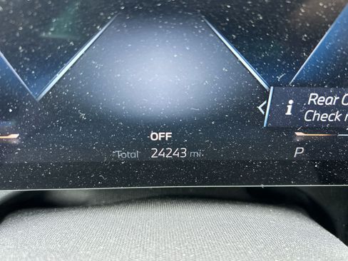 Used 2024 BMW 540i xDrive w/ Premium Package AWD/4WD image 12