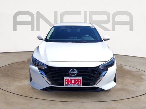 Used 2024 Nissan Sentra SV FWD image 5