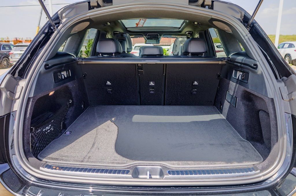 Certified 2026 Mercedes-Benz GLC 300 image 28