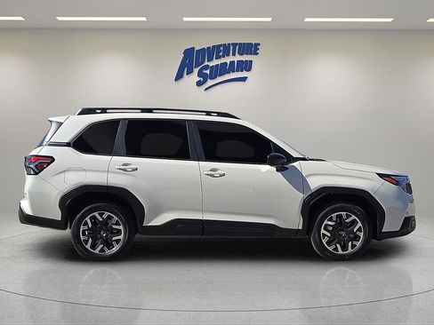 Certified 2025 Subaru Forester image 7