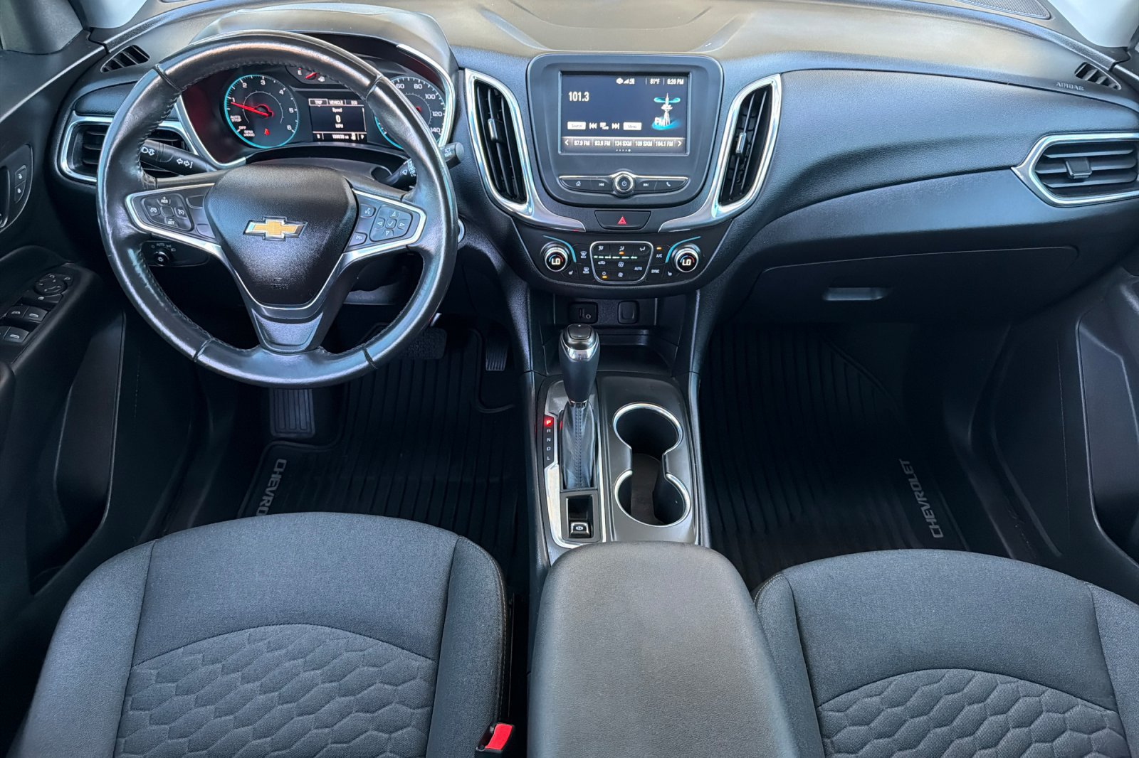 Used 2018 Chevrolet Equinox LT FWD image 17