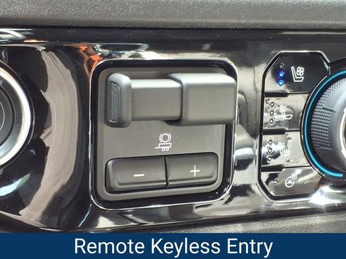 New 2026 Chevrolet Silverado 1500 High Country AWD/4WD image 8