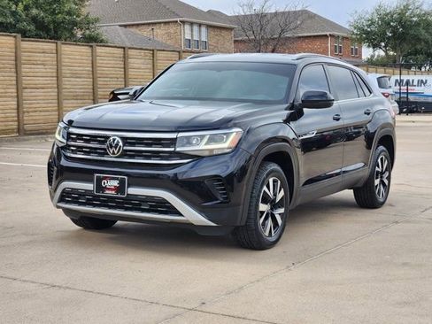 Used 2022 Volkswagen Atlas Cross Sport SE image 11