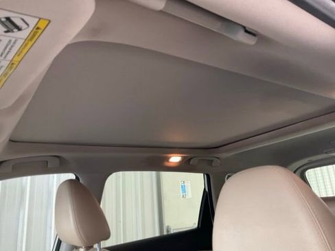 Used 2020 Nissan Rogue SL w/ Premium Package FWD image 7