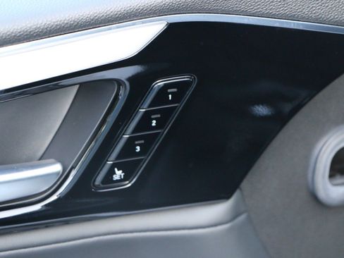Used 2026 Acura MDX FWD w/ Technology Package image 18