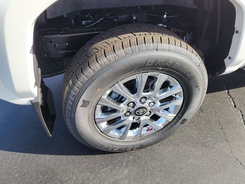 New 2026 Toyota Tacoma Limited AWD/4WD image 27