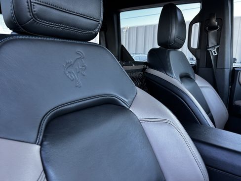 Used 2022 Ford Bronco Wildtrak image 14