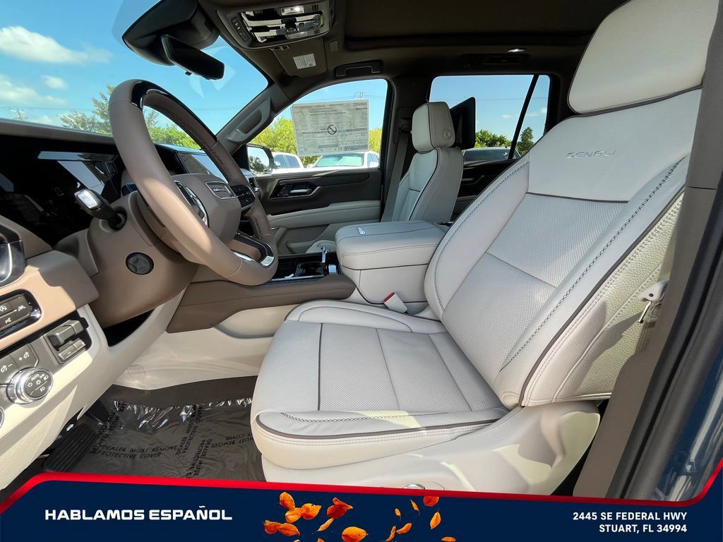New 2026 GMC Yukon Denali w/ Denali Reserve Package AWD/4WD image 10