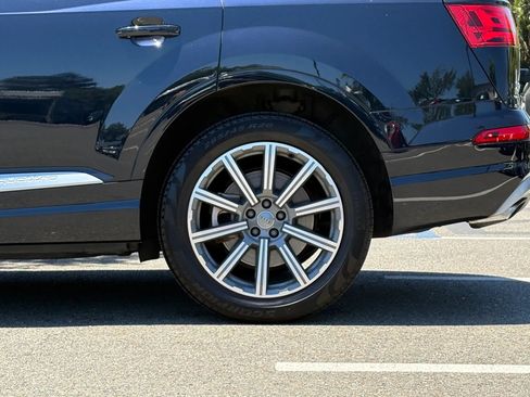 Used 2018 Audi Q7 3.0T Prestige w/ Prestige Package AWD/4WD image 30