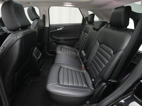 Used 2024 Ford Edge SEL w/ Convenience Package image 16