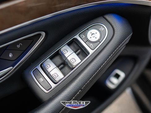 Used 2014 Mercedes-Benz S 550 Sedan w/ Sport Package w/ Sport Package image 42