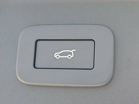 New 2026 Land Rover Range Rover Velar Dynamic SE image 12