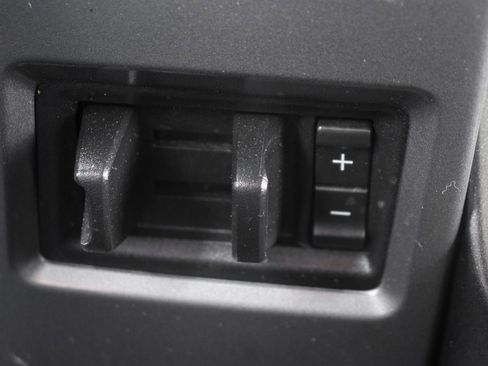 Used 2019 Ford F350 XLT image 28