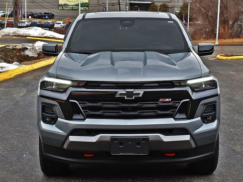 Used 2024 Chevrolet Colorado Z71 w/ Z71 Convenience Package 2 image 5