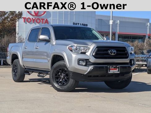 Used 2020 Toyota Tacoma SR5 image 2
