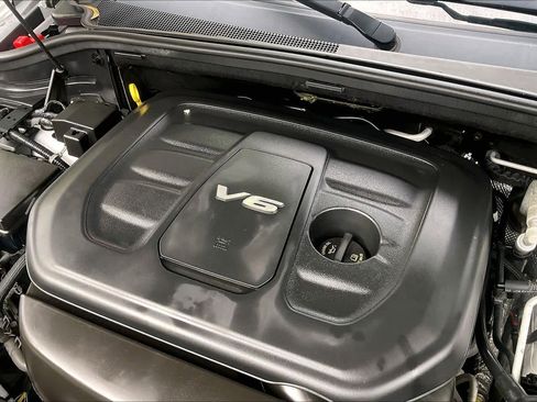 Used 2018 Jeep Grand Cherokee Limited w/ Luxury Group II AWD/4WD image 32