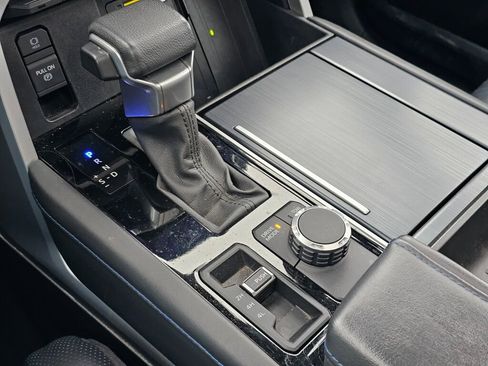 Used 2023 Toyota Tundra Platinum image 25