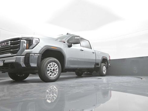 New 2026 GMC Sierra 2500 SLE w/ SLE Value Package; AWD/4WD image 37