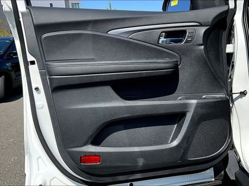 New 2025 Honda Ridgeline RTL image 25