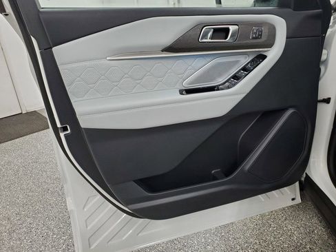 New 2026 Ford Explorer Platinum w/ LUX Leather Package image 12