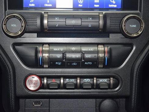 Used 2021 Ford Mustang Shelby GT500 w/ Technology Package image 35