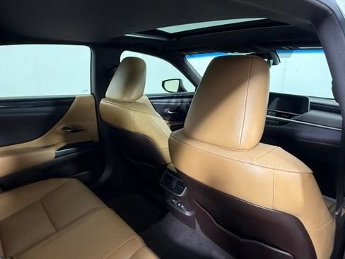 Used 2019 Lexus ES 350 w/ Accessory Package 2 FWD image 25