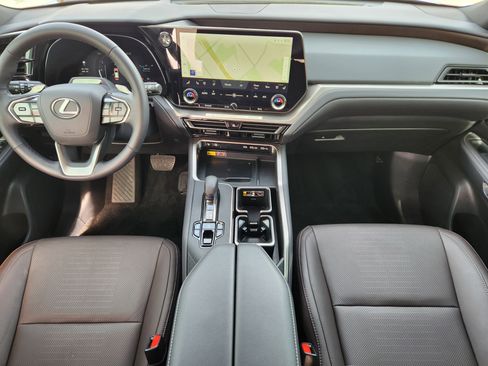 Used 2025 Lexus TX 350 AWD w/ Technology Package image 32