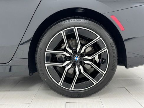 Used 2025 BMW 740i xDrive image 47
