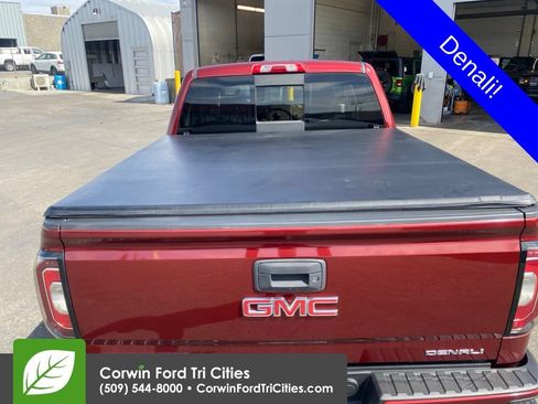 Used 2016 GMC Sierra 1500 Denali w/ Enhanced Driver Alert Package AWD/4WD image 17