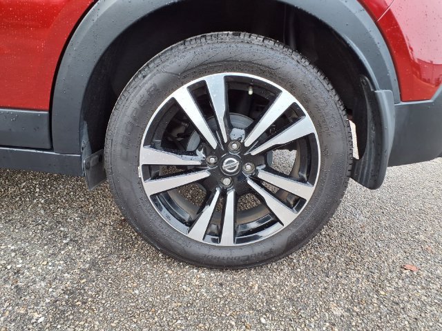 Used 2019 Nissan Kicks SV FWD image 10