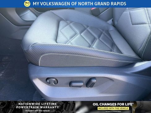 New 2026 Volkswagen Atlas Cross Sport SE image 11