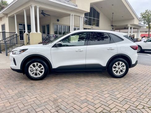 Used 2025 Ford Escape Active image 2