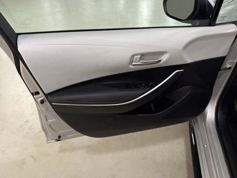 Used 2023 Toyota Corolla SE image 17