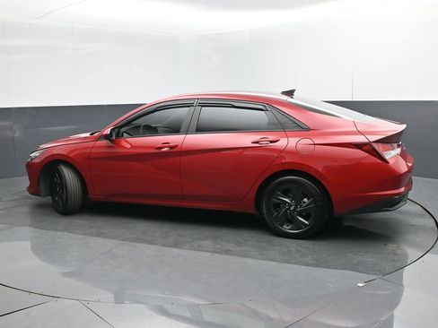 Used 2023 Hyundai Elantra SEL w/ Cargo Package image 3