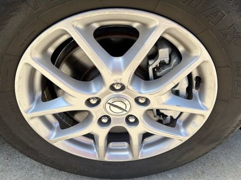 Certified 2023 Chrysler Pacifica Touring-L FWD image 8