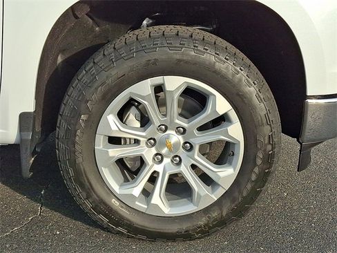 New 2026 Chevrolet Silverado 1500 LTZ image 6