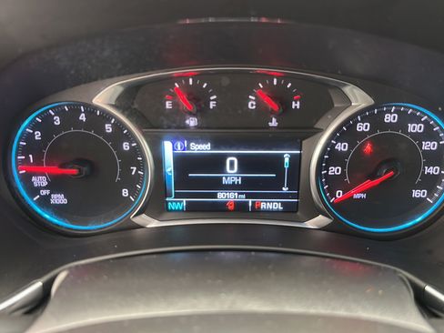 Used 2018 Chevrolet Equinox LT w/ Sun & Infotainment Package AWD/4WD image 18