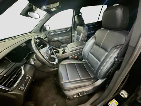 Used 2024 GMC Acadia Elevation AWD/4WD image 13