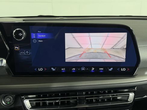New 2026 Chevrolet Traverse LT w/ LPO, Floor Liner Package FWD image 15