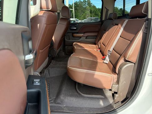 Used 2018 Chevrolet Silverado 1500 High Country AWD/4WD image 23