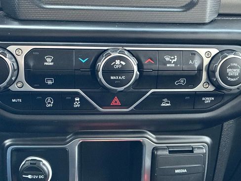 Certified 2023 Jeep Wrangler Sport AWD/4WD image 31