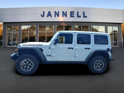 Used 2024 Jeep Wrangler Unlimited Rubicon w/ Technology Group AWD/4WD image 8