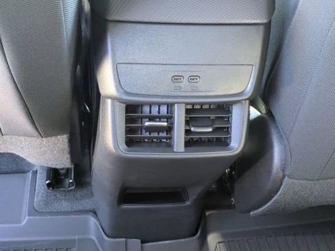 New 2026 Chevrolet Equinox LT w/ Safety and Technology Package FWD image 29