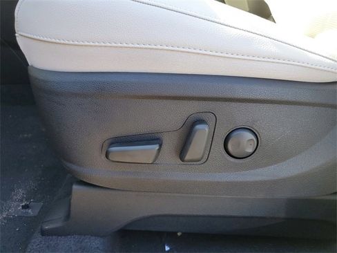 New 2025 Kia Telluride EX w/ EX Captain's Chair Package image 15