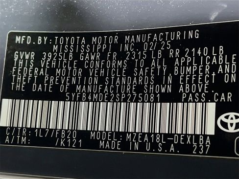 Used 2025 Toyota Corolla LE image 28